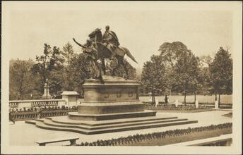 [William T. Sherman statue in Grand Army Plaza.]