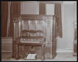Pianos & Benches.