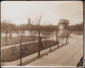 Washington Square Park. View toward Washington Arch