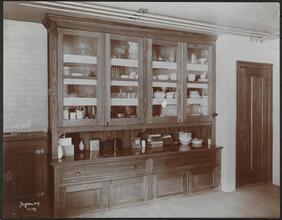 Kitchens, Private.