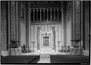 Temple Emanuel. Detail of chancel.
