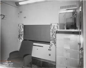 [Business car bedroom on the Atchison, Topeka and Santa Fe Railway.]