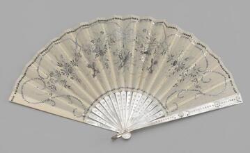 Folding fan of metallic-embroidered white gauze leaf