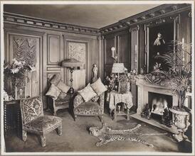 [Living room in the home of Mr. and Mrs. Otto Loengard, 21 West 68th Street.]