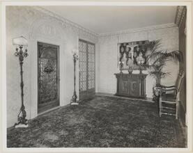 Mrs. M. L. Ottman, 320 Park Avenue