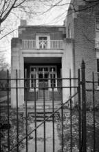 [Bayley Seton Hospital grounds.]