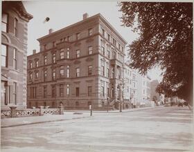 Street Scenes, Fifth Avenue, About 1901, South from 74th Street.