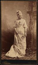 [Rose Coghlan as Lady Teazle in "The School for Scandal".]