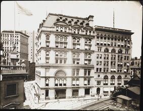 [New York Cotton Exchange, Beaver Street.]