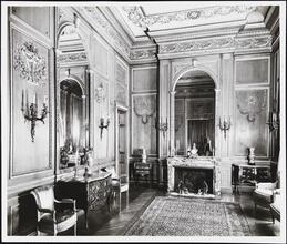 [Interior of Ogden L. Mills' house.]