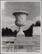 Pelham Bay Park War Memorial [Bronx Victory Memorial.]