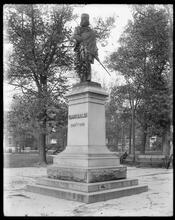 Washington Square. View of Garibaldi Monument.