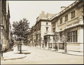 [East 68th Street and Madison Avenue.]
