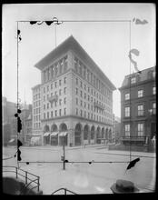 West 36th Street at the corner 5th Avenue. Gorham Building.