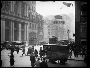 5th Avenue from 37th Street. East side towards 36th Street.