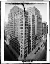 Madison Avenue between 43rd Street and 44th Street. Canadian Pacific Building.