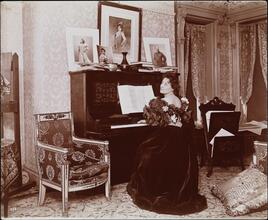 [Unidentified Woman at Piano.]