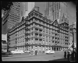 Park Avenue between 40th and 41st Street. Murray Hill Hotel.