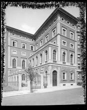 7 East 95th Street . Fabbri residence.