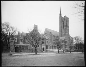 155th Street at the S.E. corner of Broadway. Chapel of the Intercession from N.E. corner.