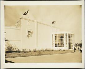New York Worlds Fair. Beech-Nut Building