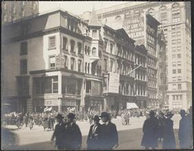 [5th Avenue and 22nd Street.]
