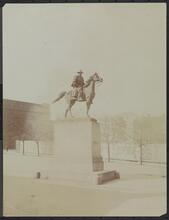 Monuments, Grant Monument Dedication. Gen. Grant's Statue on Horse.