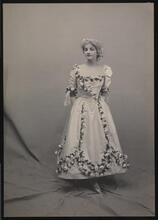Portrait, Miss Burden and Miss Mills [?].