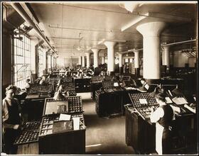 Long Island City. Metropolitan Life Insurance Company, Printing Division Building. Interior, header room