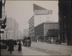 [Broadway north from 22nd Street.]