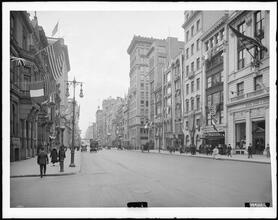 5th Avenue looking South from 48th Street. Mayor's committee to welcome British and French War Commissions.