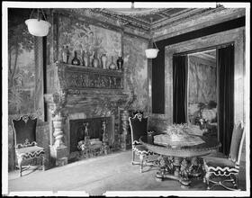 1082 5th Avenue. Charles Phillips residence, interior.