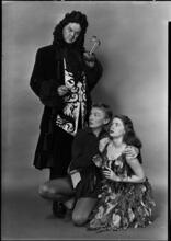 [Lawrence Tibbett as Captain Hook, Veronica Lake as Peter Pan and Peggy O'Hara as Wendy.]