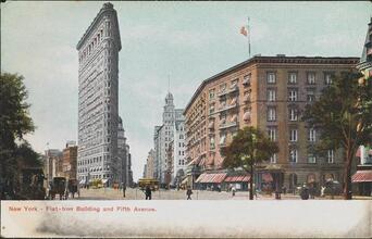 New York - Flat-Iron Building and Fifth Avenue.
