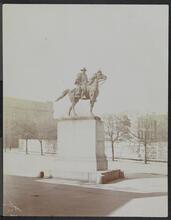 Monuments, Grant Monument Dedication. Gen. Grant's Statue on Horse.