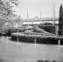 [Ford pavilion, New York World's Fair.]