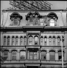 [99 Broadway, detail of upper stories.]