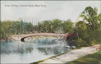 Swan Bridge, Central Park, New York.