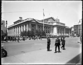 NY Public Library, 5th Ave., from 40th to 42nd Sts.